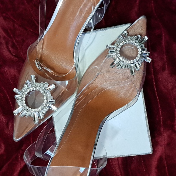 Women's Pointed Toe Special Occasion Shoes - Picture 4 of 6